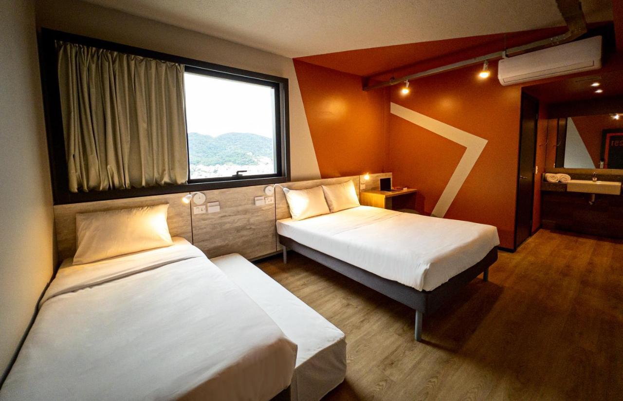 Ibis Budget Balneário Camboriú Exteriör bild