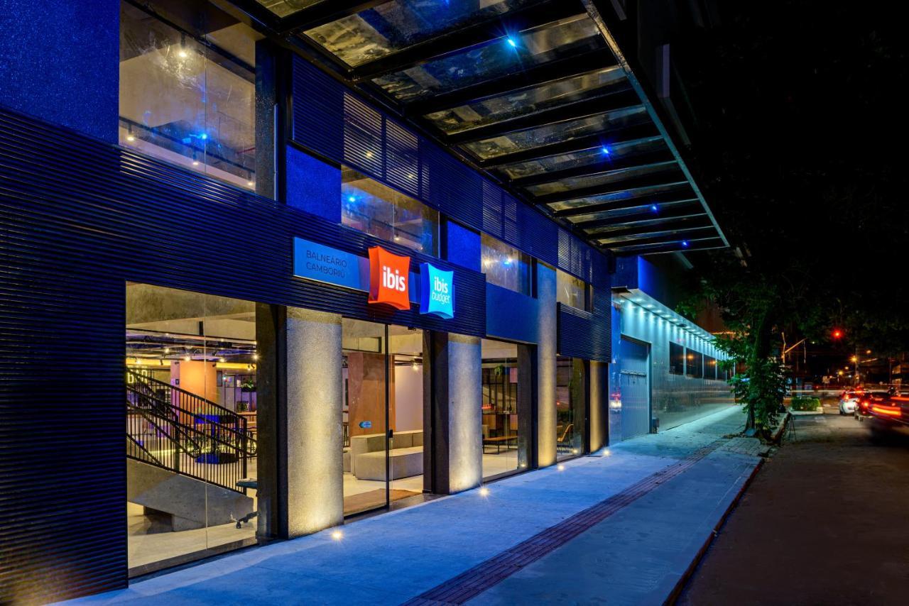 Ibis Budget Balneário Camboriú Exteriör bild